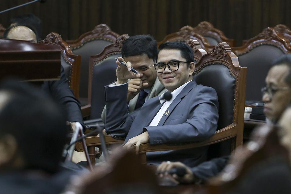 Anggota DPR Arteria Dahlan pada sidang putusan permohonan uji materi pasal dalam UU Nomor 7 tahun 2017 tentang Pemilu di Gedung Mahkamah Konstitusi (MK), Jakarta, Kamis (15/6/2023).