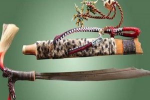 Senjata Tradisional Suku Dayak