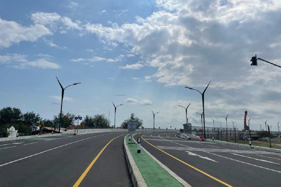 Jalan Pantai Selatan di Kabupaten Bantul, DI Yogyakarta. Foto: Nadya Zahira.