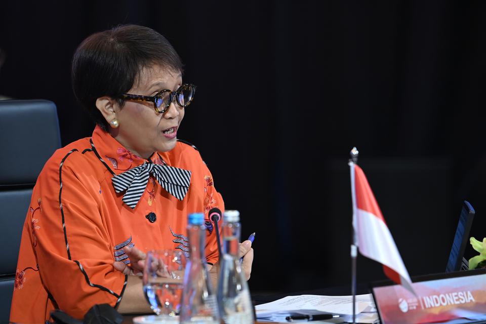 Menlu Retno Marsudi memimpim Pertemuan Menteri Luar Negeri ASEAN (PMC) bersama China di Jakarta, Kamis (13/7/2023).