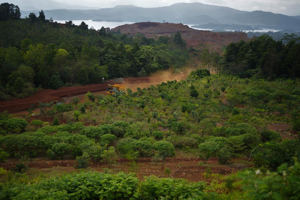 Kementerian Lingkungan Hidup dan Kehutanan atau KLHK menyebutkan sepanjang tahun 2023 ada 233 perusahaan yang memberikan kontribusi pemulihan lahan bekas tambang seluas 265.792 hektare (ha). 