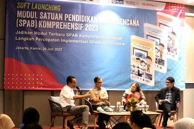 Modul SPAB Komprehensif bertujuan mendorong peningkatan kapasitas sekolah di Indonesia menjadi sekolah tangguh terhadap bencana.
