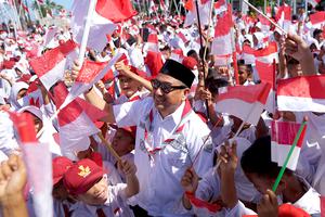 Gerakan 10 juta Bendera Merah Putih di Bone Bolango