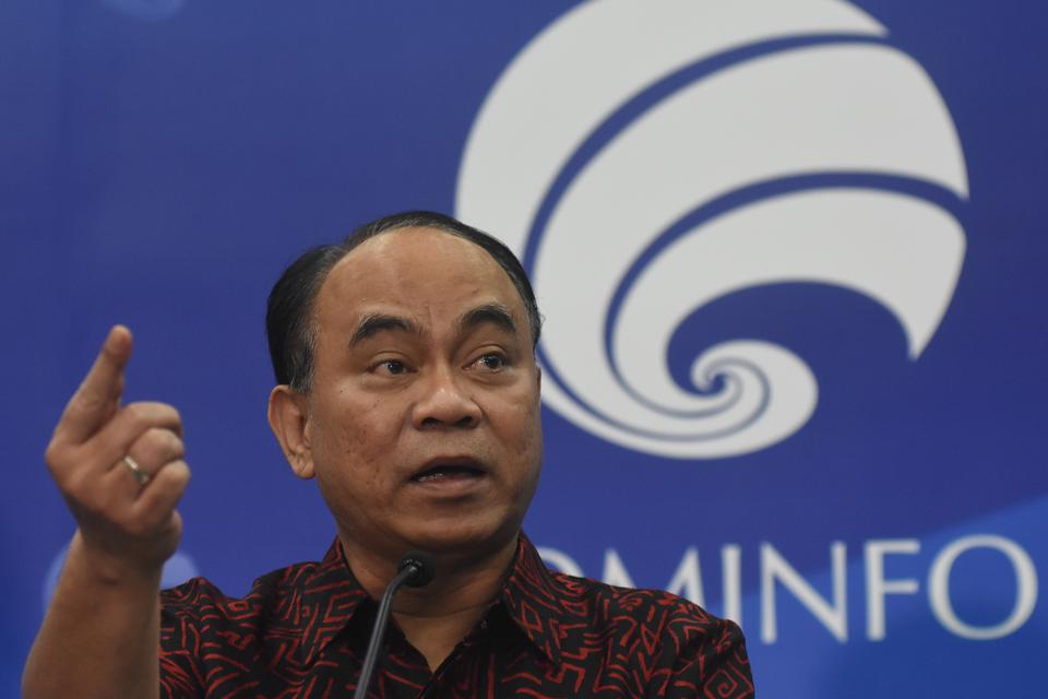 Menteri Komunikasi dan Informatika Budi Arie Setiadi memberikan keterangan terkait perkembangan pemberantasan judi daring di Media Center Kementerian Kominfo di Jakarta Pusat, Selasa (8/8/2023). Menkominfo mengklaim pihaknya sudah memblokir sebanyak 886.7