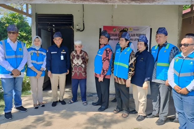 Sebanyak 2.000 rumah tangga di Riau akan menerima bantuan listrik gratis tahun ini.