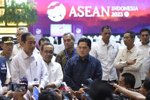 Presiden kunjungi media center KTT ASEAN