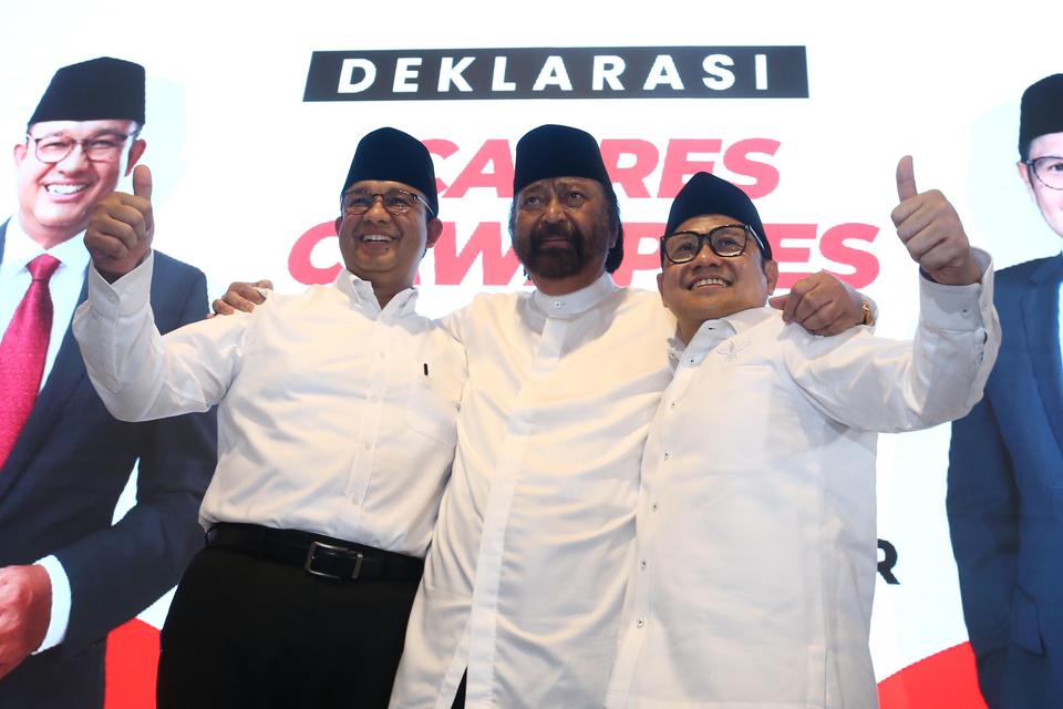 Surya Paloh, Anies Baswedan, dan Muhaimin Iskandar atau Cak Imin di Hotel Majapahit, Surabaya, Jawa Timur, Sabtu (2/9/2023)