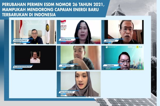 Tangkap layar webinar terkait perubahan Peraturan Menteri ESDM Nomor 26 Tahun 2021 tentang PLTS Atap yang diselenggarakan oleh Orbit Indonesia, Rabu (6/9).
