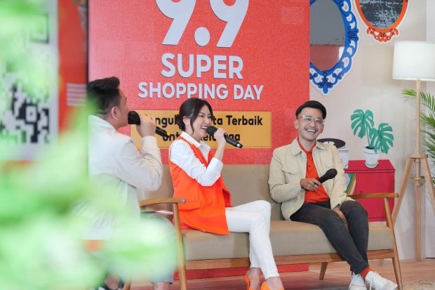 Kehadiran sederet artis Tanah Air membuat momen puncak kampanye 9.9 Super Shopping Day, Shopee Live ditonton tujuh kali lipat lebih banyak dari biasanya.