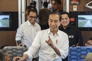 Presiden uji coba Kereta Cepat Jakarta-Bandung