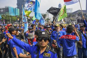 Unjuk rasa buruh tolak UU Cipta Kerja di Jakarta