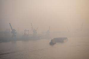 Kabut asap di Palembang