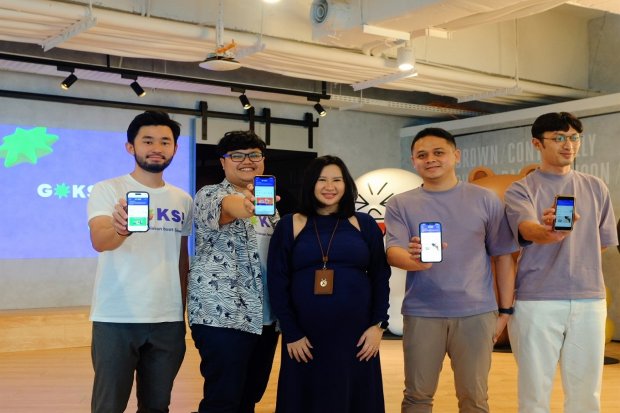 Country Manager LINE Indonesia. Fanny Verona (tengah) saat peluncuran platform diskon khusus mahasiswa, GOKS!, bersama sejumlah CEO brand kenamaan di Jakarta, Jumat (15/9).