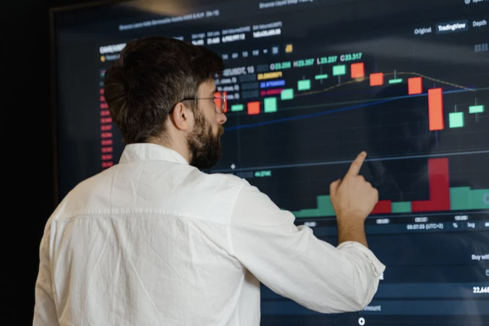 Cara Menganalisis Saham