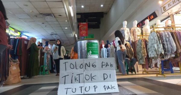 Pedagang Tanah Abang Sulit Bersaing di Tiktok Shop, Banting Harga 50% -  Perdagangan Katadata.co.id