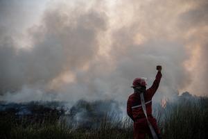 Upaya pemadaman kebakaran lahan di Ogan Ilir