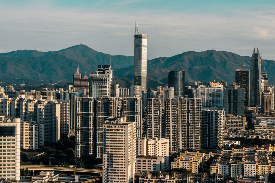 Krisis di sektor properti membayangi pertumbuhan ekonomi Cina.