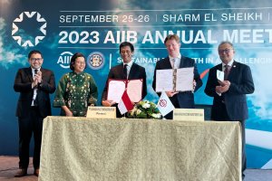 AIIB beri dukungan transisi energi di Indonesia