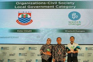 Katadata Green Initiative Award Kategori Lembaga/Masyarakat Sipil/Pemda