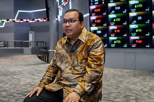 Direktur Utama Bursa Efek Indonesia (BEI) Iman Rachman