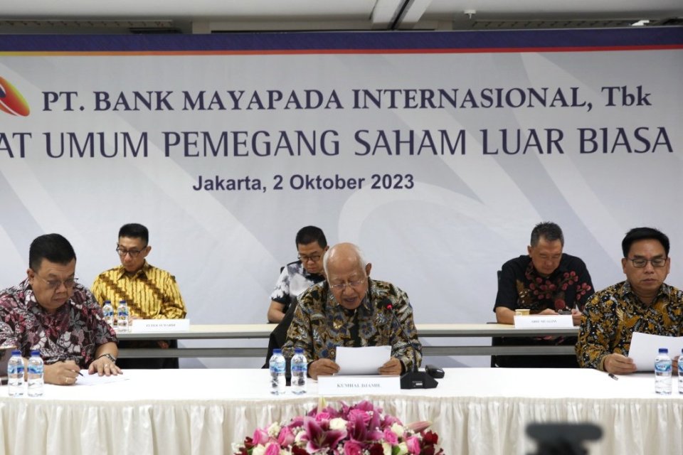 Bank Mayapada menyetujujui rencana aksi korporasi rights issue 27 miliar saham baru. 