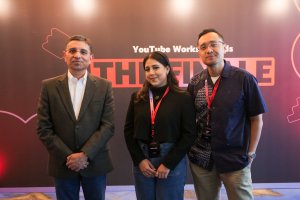 Regional Director YouTube Asia-Pacific Ajay Vidyasagar, Kreator YouTube Nessie Judge, CoFounder AmbilHati Sandru Emil
