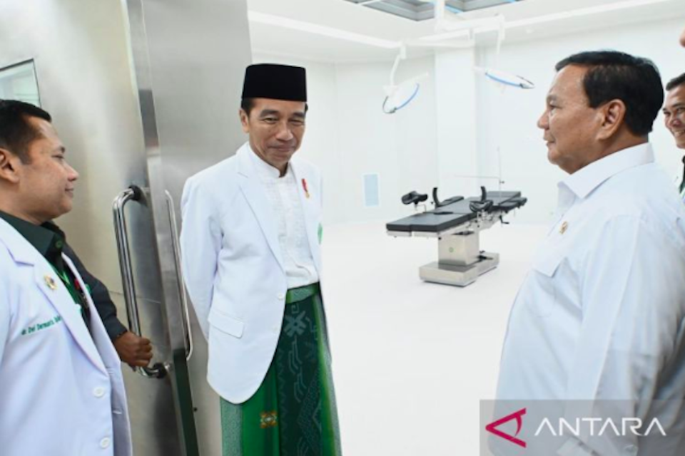 Jokowi Resmikan Dua Rumah Sakit TNI di Surabaya
