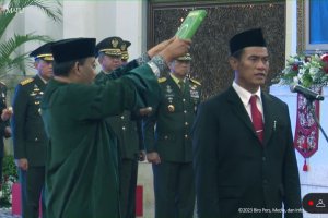 Menteri Pertanian Amran Sulaiman dilantik di Istana Negara, Jakarta, Rabu (25/10). Foto: Youtube/Sekretariat Presiden.