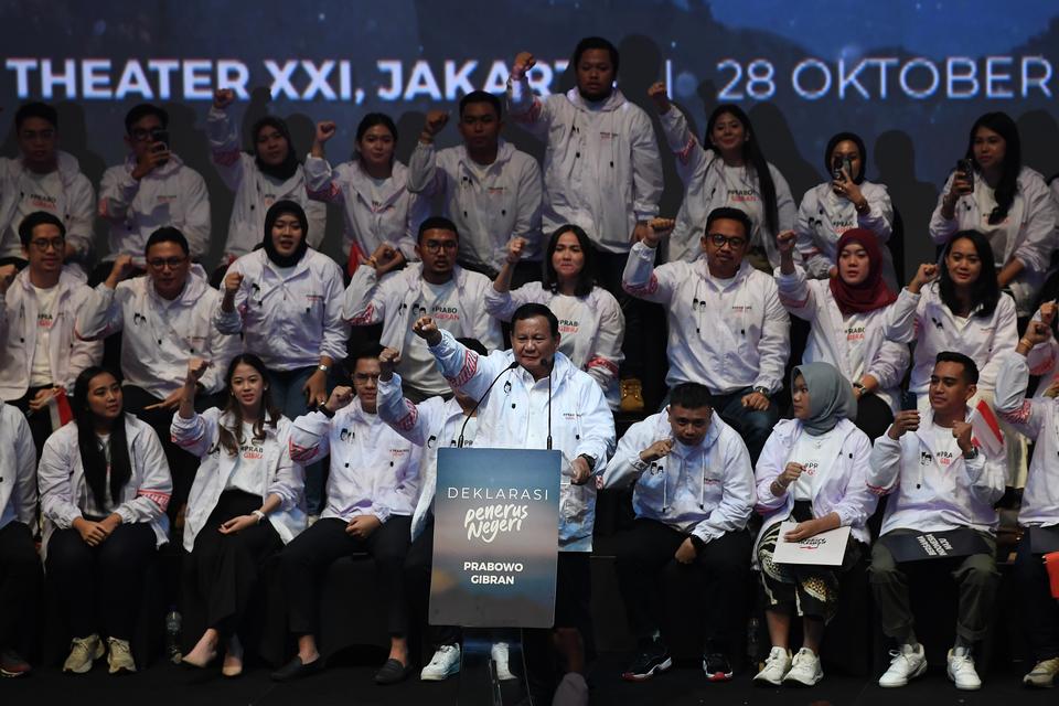 Bakal calon presiden Prabowo Subianto menyampaikan pidato dalam deklarasi relawan Penerus Negeri di Jakarta, Sabtu (28/10/2023). Relawan Penerus Negeri mendeklarasikan dukungannya untuk bakal calon presiden dan wakil presiden, Prabowo Subianto-Gibran Rak