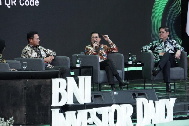 Presiden Direktur PT Freeport Indonesia Tony Wenas menjadi narasumber dalam diskusi panel Investor Daily Summit 2023 bertemakan “Mineral Resources: Backbone of Indonesia’s Economy\" di Jakarta, Selasa (24/10).