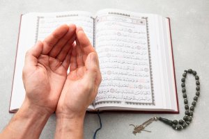 Bacaan Doa Setelah Sholat 5 Waktu 