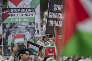 Aksi Aliansi Rakyat Indonesia bela Palestina