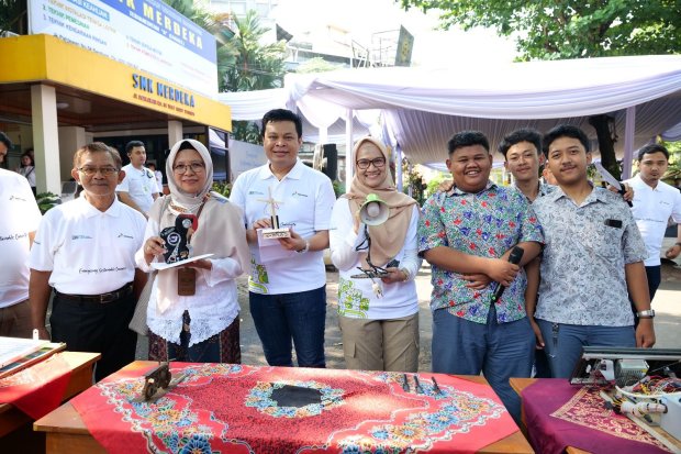 Pertamina melakukan program Tanggung Jawab Sosial dan Lingkungan (TJSL)  Sekolah Energi Berdikari, untuk mendukung pemerintah dalam upaya menangani perubahan iklim.