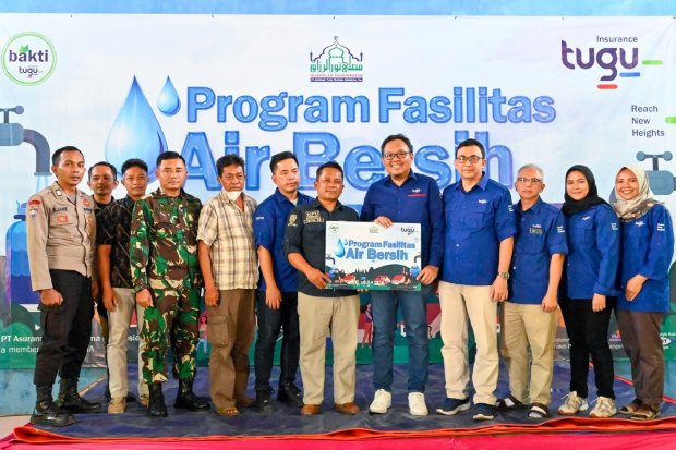 Tugu Insurance menginisiasi program fasilitas air bersih di Desa Sukamanah, Sumedang, Jawa Barat.