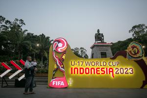 Instalasi menyambut Piala Dunia U-17