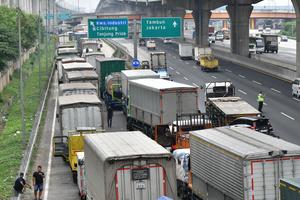 Kemacetan Tol Japek di Cibitung