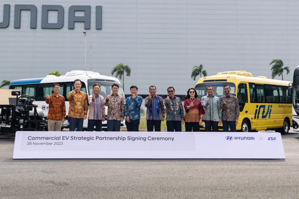 Pemerintah Indonesia dan Pemerintah Korea Selatan berkolaborasi untuk membangun ekosistem bus listrik di Bali. 