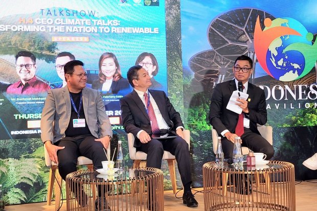 Direktur Utama PLN Darmawan Prasodjo selaku pembicara pada sesi CEO Climate Talks di Indonesia Pavilion dalam rangkaian acara COP28 di Dubai.