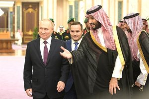 Presiden Rusia Vladimir Putin bertemu Putera Mahkota Arab Saudi Mohammed Bin Salman.
