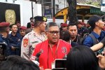 Hasto Kristiyanto saat Debat Calon Presiden di KPU, Selasa (12/12) 