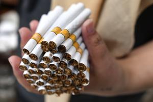 Tarif cukai hasil tembakau naik 10 persen