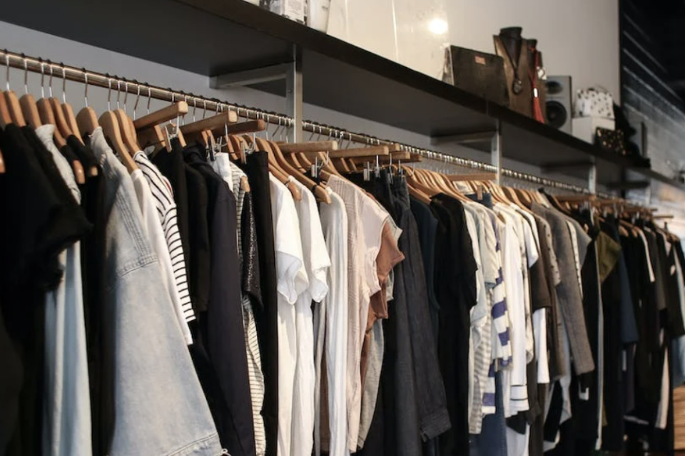 Dampak Industri Fast Fashion