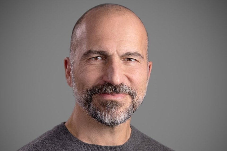 Dara Khosrowshahi, Chief Executive Officer (CEO) Uber, mendapatkan penghargaan "CEO of The Year" dari Moby, platform riset dan investasi strategis di Amerika Serikat (AS). 