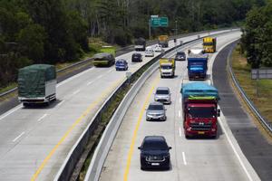 Volume kendaraan di tol Lampung meningkat