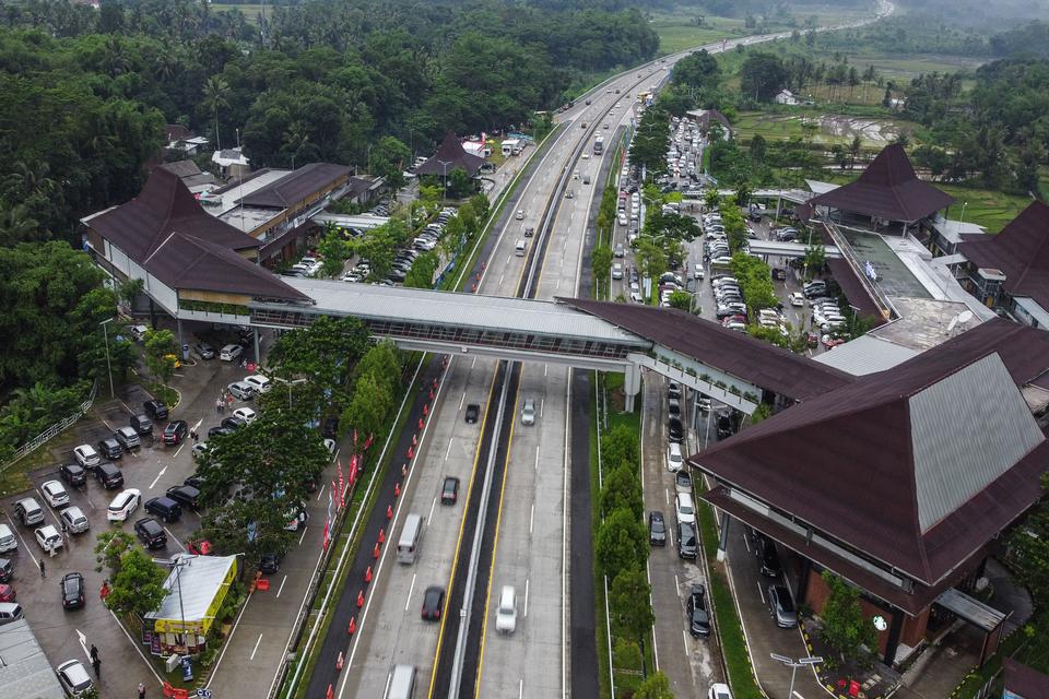 Syarat Mendapatkan Diskon 20% untuk Tarif Tol Trans Jawa.