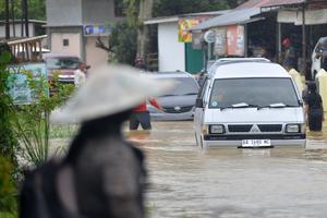 Banjir luapan sungai Batang Sinamar