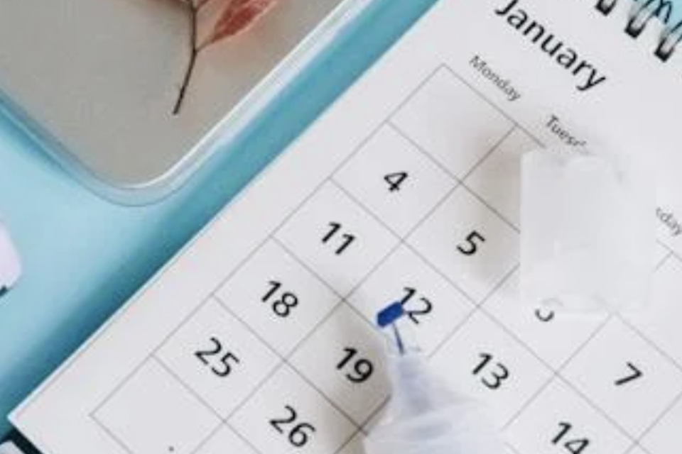 Daftar Hari Libur 2027 