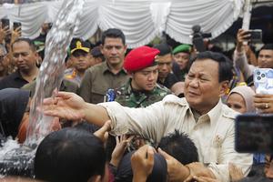 Prabowo resmikan proyek bantuan air bersih di Sukabumi