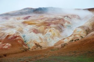 Ilustrasi, aktivitas geothermal di Kaldera Krafla, Islandia.