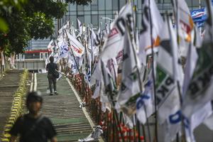 Pelanggaran pemasangan APK di Jakarta